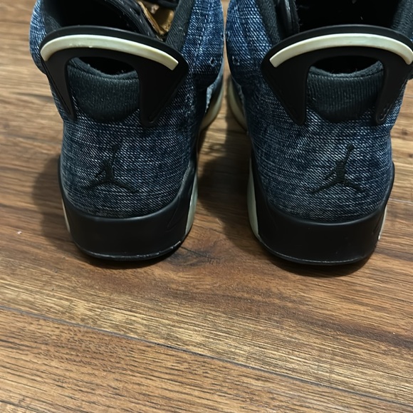 Jordan 6 Retro Wash Denim - Picture 3 of 3